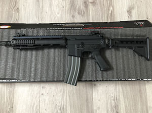 EVOLUTION AIRSOFT LR-300