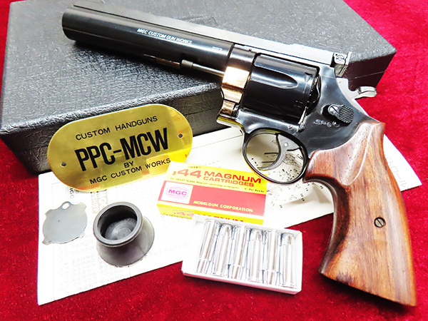 MGC .44 MAGNUM PPCカスタム ラウンドバレル リボルバー 6インチ 紫檀木製グリップ モデルガン